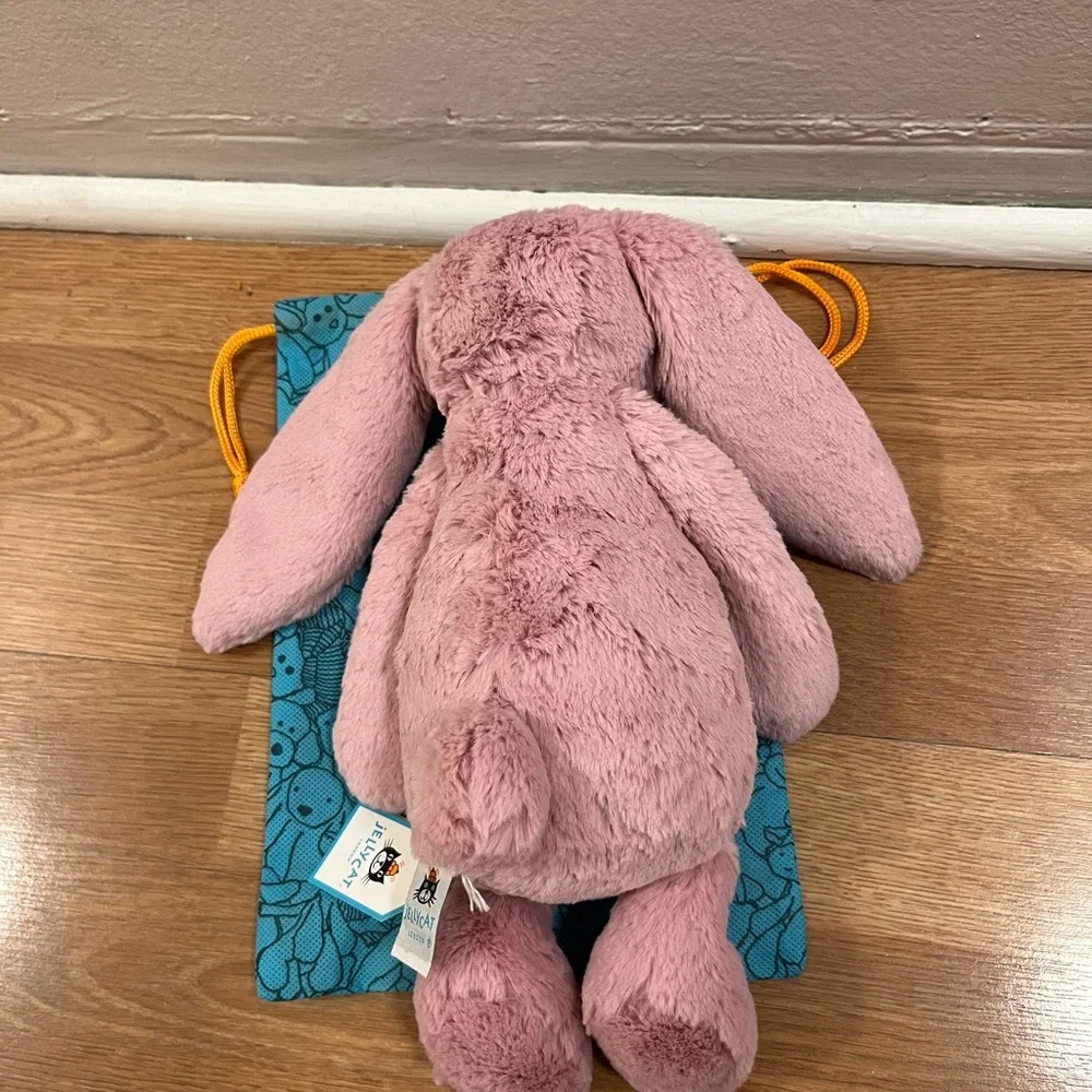 Jellycat Bashful Tulip Pink Bunny –New with Dust Bag - Picture 4 of 5